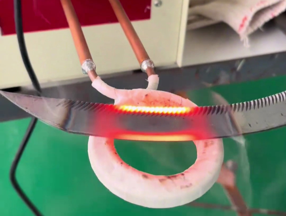 镰刀淬火用高频机还是超高频淬火设备，具体还是要工艺