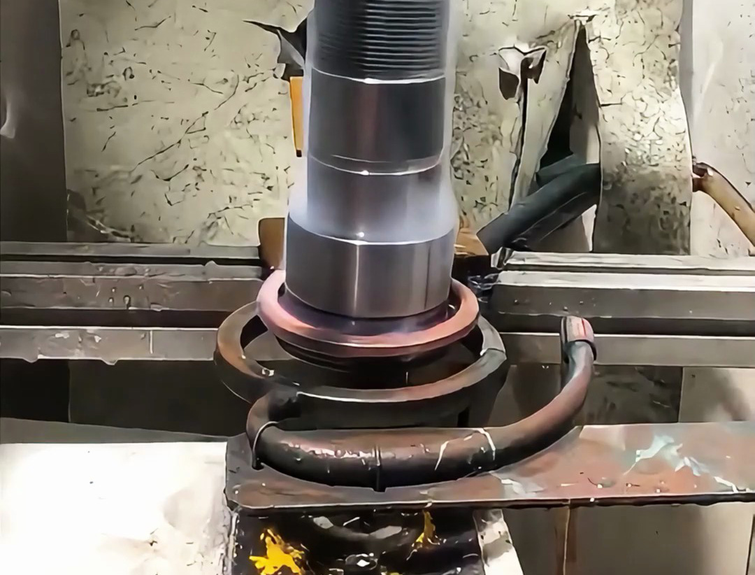 “淬火好搭档”:高频淬火机床如何破解轴类零件生产难题(图1) “淬火好搭档”:高频淬火机床如何破解轴类零件生产难题(图1)