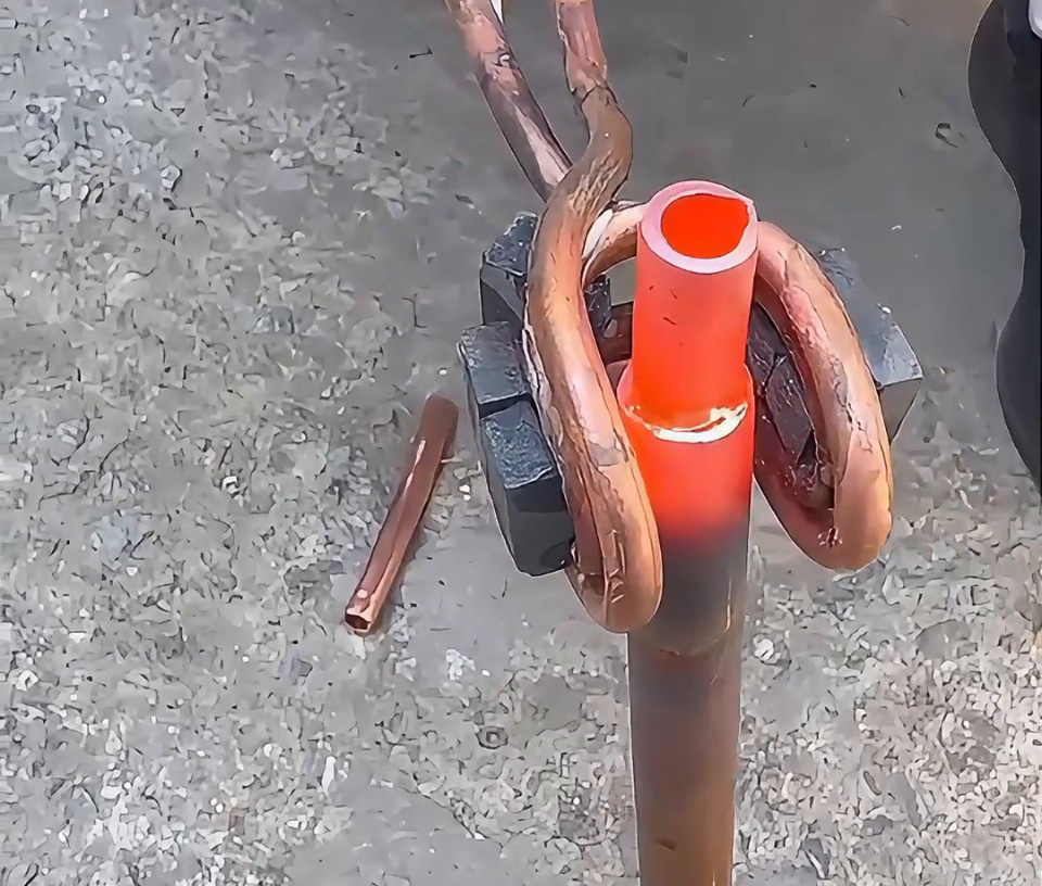 傻瓜式操作!海瑞拓手持式高频焊机,铜管焊接有手就会(图1) 傻瓜式操作!海瑞拓手持式高频焊机,铜管焊接有手就会(图1)