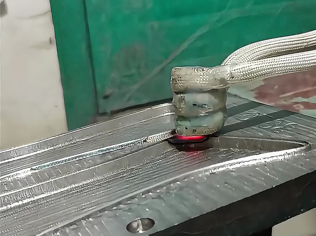 边缘强度不足？高频加热淬火技术让模具耐用性提升30