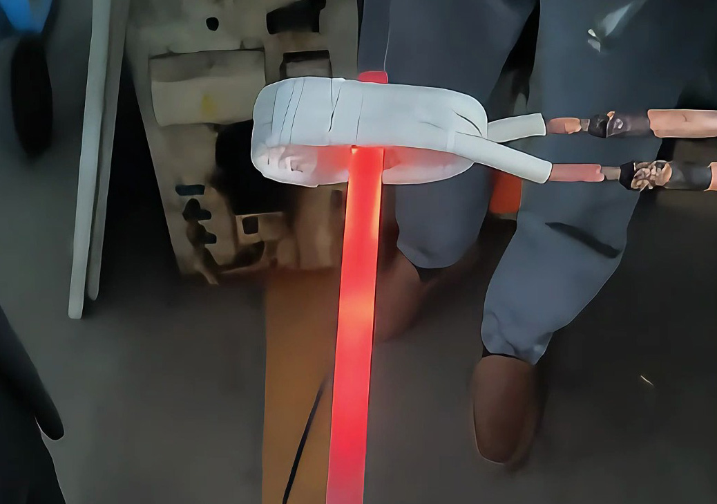 钢带连续退火难题克星！海瑞拓超高频退火机，边走边加热精准控温(图1)