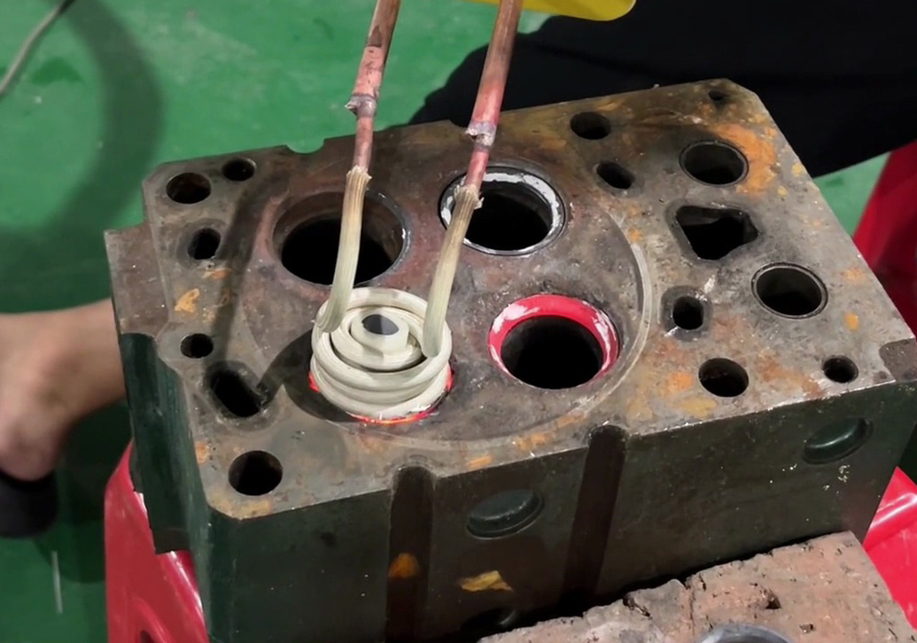 拆装气缸座圈别再烧焊！海瑞拓手持高频加热机，高效又护件