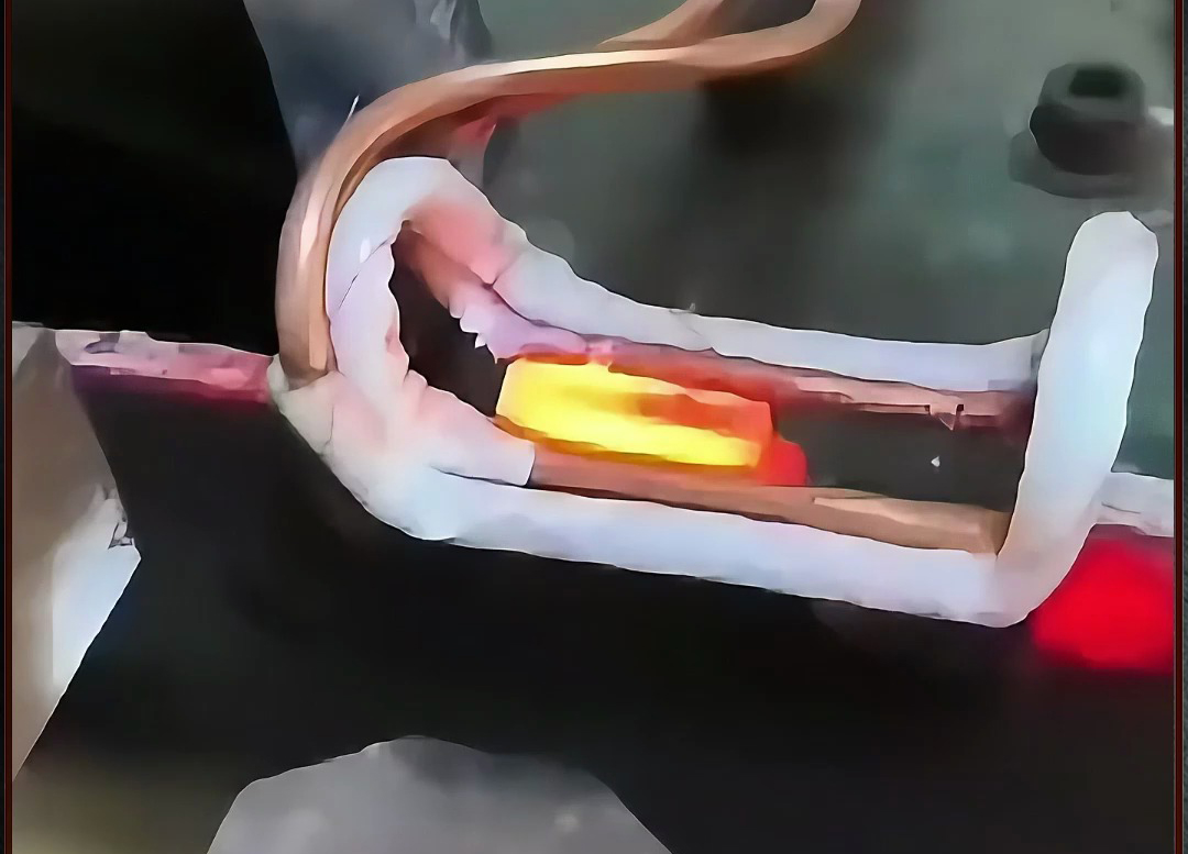 半自动高频热取，一人操作多台，锯片合金热拆太省时！