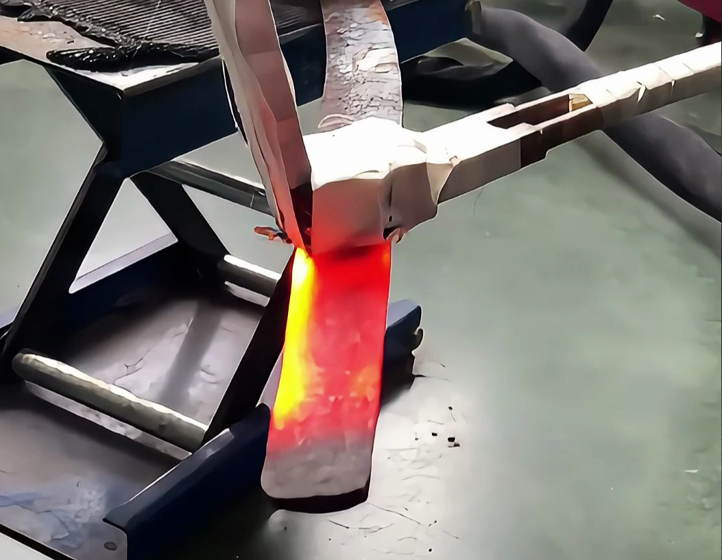 金属平面加热优选：手持式高频机，凭实力成为行业刚需