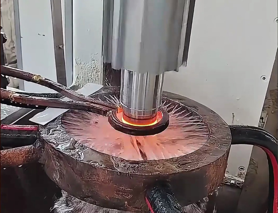  一秒焕新硬度！海瑞拓数控淬火机床，解锁轴类热处理