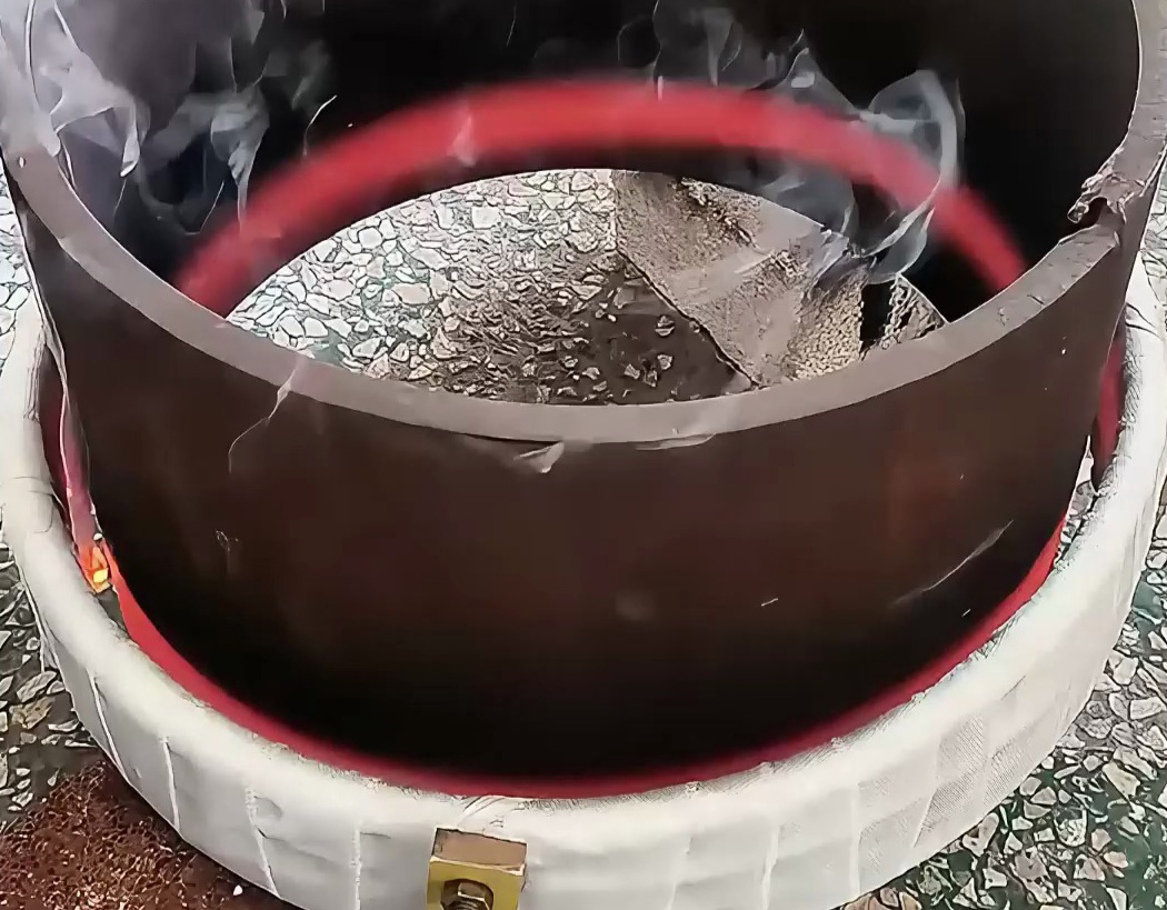 钢管端头局部加热难题?海瑞拓中频加热炉轻松解决!(图1) 钢管端头局部加热难题?海瑞拓中频加热炉轻松解决!(图1)