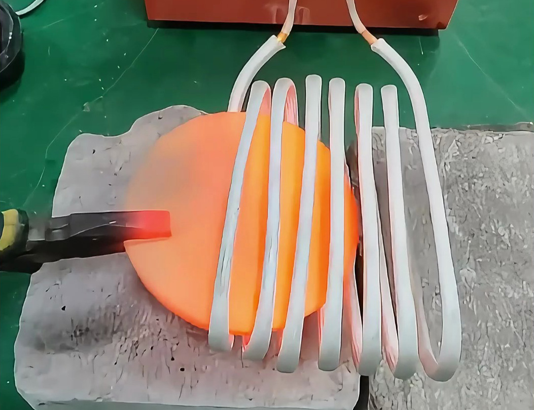    传统加热铜板落伍了？超音频加热技术演示铜板加