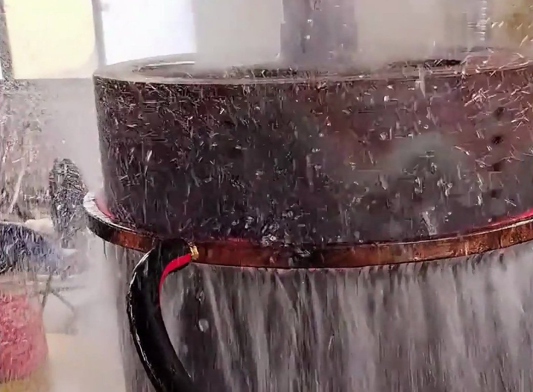 可处理直径500mm大型工件！海瑞拓数控高频淬火机床，重工热处理实力派(图1)