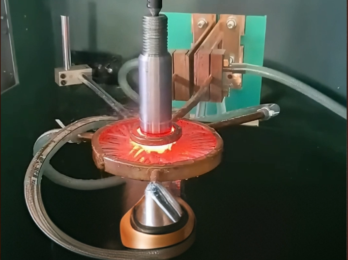 数控高频淬火机床 自动化精准淬火,机械配件热处理优选(图1) 数控高频淬火机床 自动化精准淬火,机械配件热处理优选(图1)