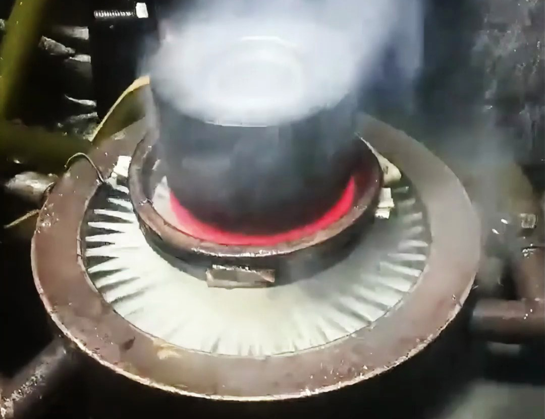  半自动高频淬火设备 人工上下料 适合齿轮 轴淬火