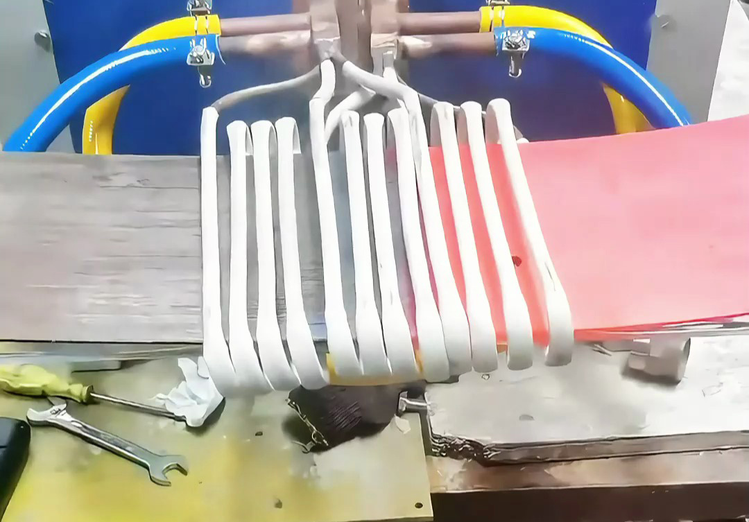 工厂实拍｜汕头客户带铝板上门试样！阶梯控温精准达标