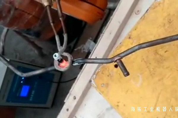 手持式高频焊机搭配工业机器人与感应钎焊的完美融合