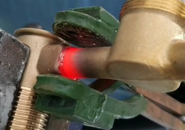 黄铜分水器高频感应钎焊机