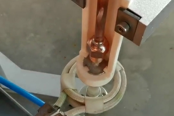 铜管焊接使用高频焊机来实现